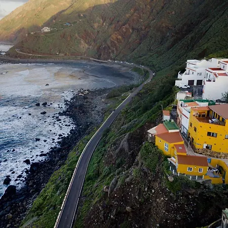 カーサナーガ ゲストハウス *