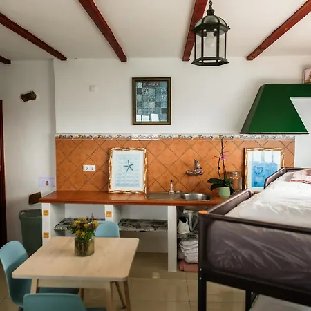 カーサナーガ ゲストハウス *