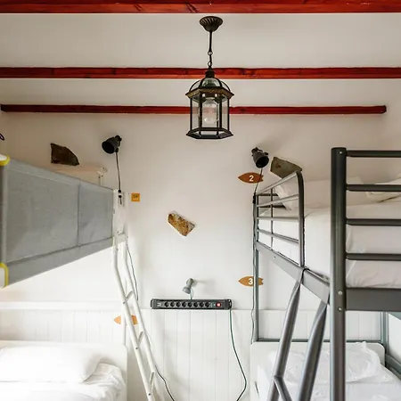 カーサナーガ ゲストハウス Almáciga