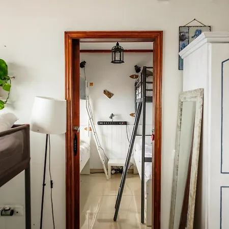 ゲストハウス カーサナーガ Almáciga