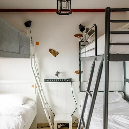 カーサナーガ ゲストハウス